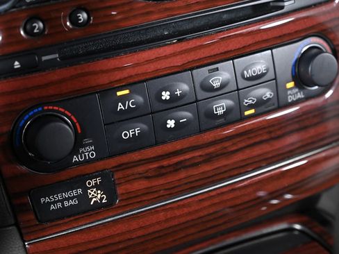 Used 2012 INFINITI G37 Journey w/ Premium Pkg image 18