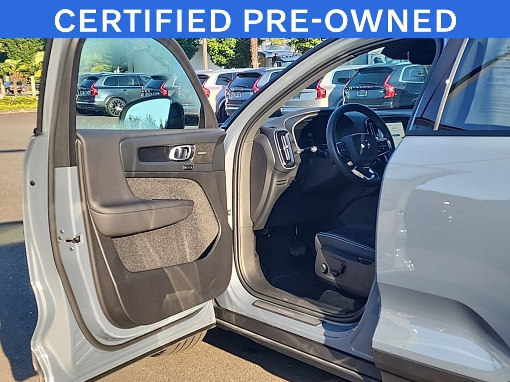 Certified 2023 Volvo XC40 Recharge Ultimate AWD/4WD image 9