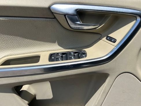 Used 2013 Volvo XC60 T6 AWD/4WD image 26