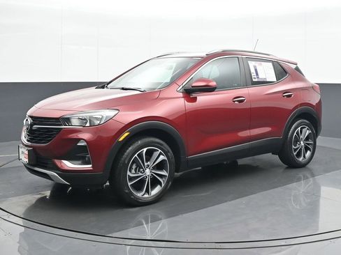 Used 2022 Buick Encore GX Select image 2
