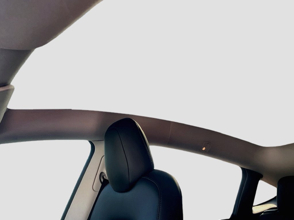 Used 2020 Tesla Model Y Performance AWD/4WD image 21