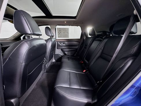 Used 2021 Nissan Rogue SL w/ Premium Package image 26