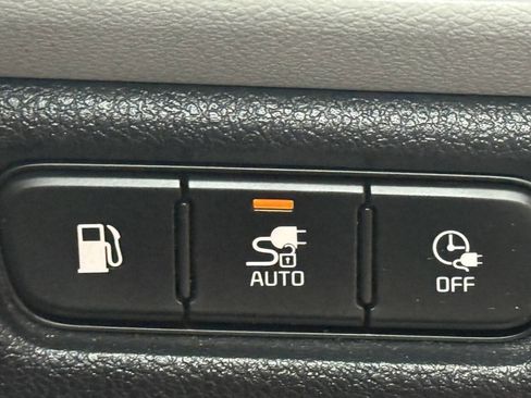 Used 2020 Kia Niro LXS image 20