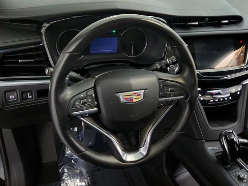 Certified 2024 Cadillac XT6 Sport w/ LPO, Floor Liner Package AWD/4WD image 15
