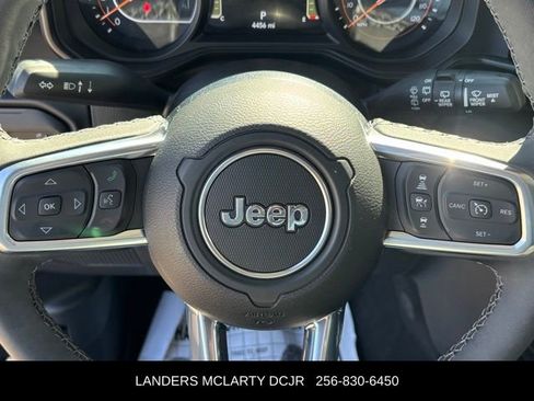 Used 2026 Jeep Wrangler Sahara image 24