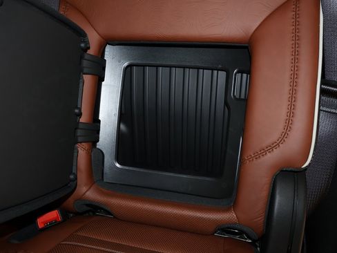 Certified 2024 GMC Sierra 3500 Denali Ultimate image 30