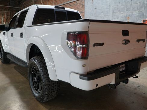 Used 2014 Ford F150 Raptor w/ Equipment Group 801A Luxury image 19