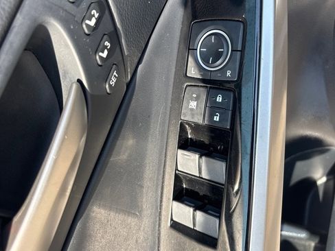 Used 2018 Lexus IS 300 IS 300 AWD image 13