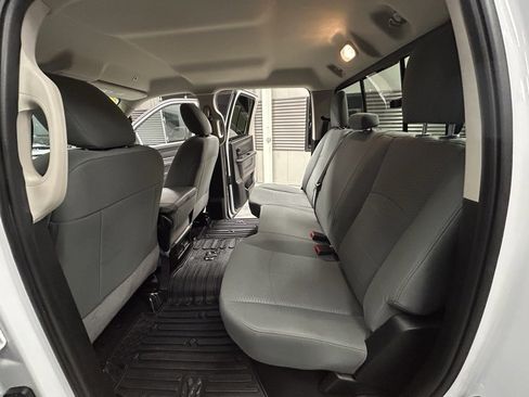 Used 2018 RAM 2500 Tradesman w/ Chrome Appearance Group image 43