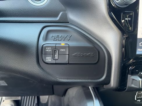 Used 2024 RAM 2500 Big Horn w/ Night Edition AWD/4WD image 36