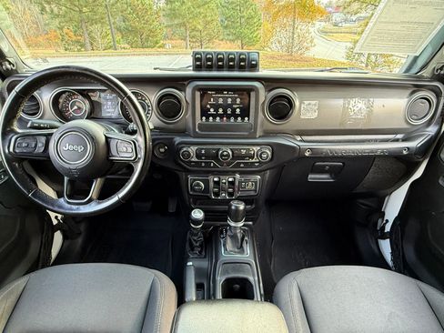 Used 2022 Jeep Wrangler Unlimited Sport w/ Xtreme Recon 35" Tire Package AWD/4WD image 22