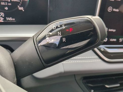 New 2026 Volkswagen Tiguan SE FWD image 26