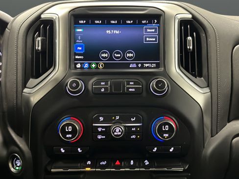 Used 2021 Chevrolet Silverado 1500 RST AWD/4WD image 12