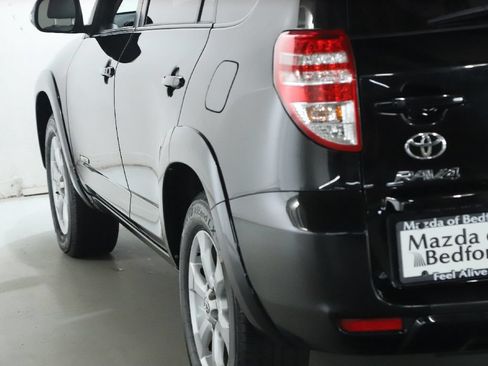 Used 2011 Toyota RAV4 Limited w/ Limited Extra Value Pkg AWD/4WD image 39