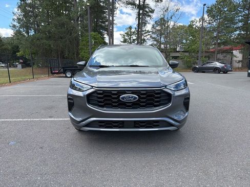 Used 2024 Ford Escape ST-Line w/ Tech Pack #1 FWD image 3