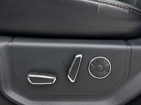 Used 2020 Ford F250 Platinum w/ FX4 Off-Road Package image 25