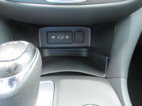 Used 2020 Chevrolet Equinox LT w/ Midnight Edition FWD image 27