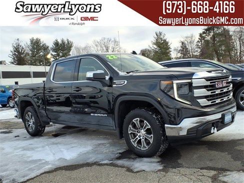 Certified 2022 GMC Sierra 1500 SLE image 1