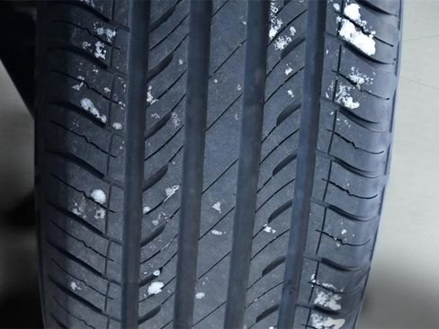 Certified 2021 Toyota RAV4 XLE image 5