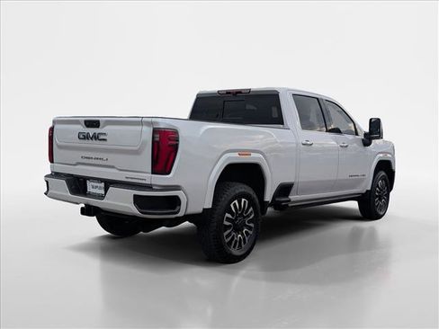 Used 2024 GMC Sierra 2500 Denali Ultimate w/ Max Trailering Package image 6