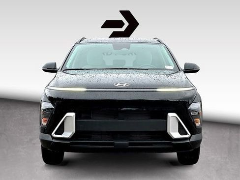 Used 2025 Hyundai Kona SEL image 3