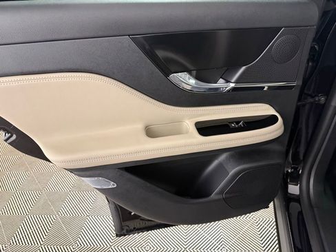 New 2026 Lincoln Corsair Premiere image 29