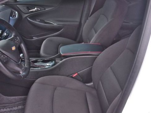 Used 2024 Chevrolet Malibu RS image 11