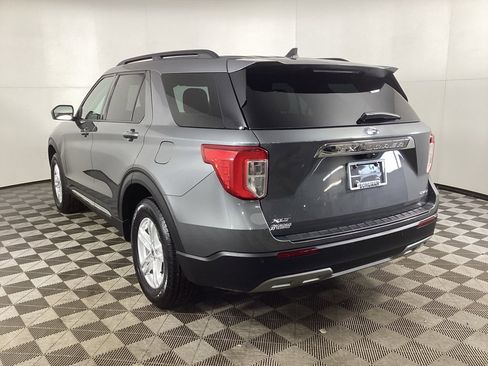 Used 2023 Ford Explorer XLT w/ Equipment Group 202A image 4