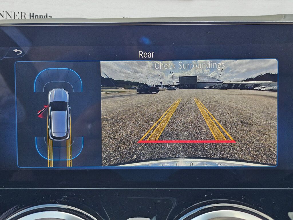 Used 2024 Mercedes-Benz GLA 250 image 32