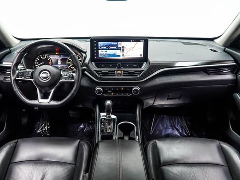 Used 2023 Nissan Altima 2.5 SR w/ SR Premium Package FWD image 5