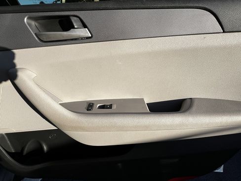 Used 2019 Hyundai Sonata SE image 41