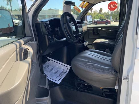 Used 2007 Chevrolet Express 2500 w/ Power and Light Package RWD image 15