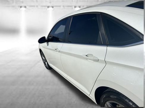 Used 2023 Volkswagen Jetta SE FWD image 29