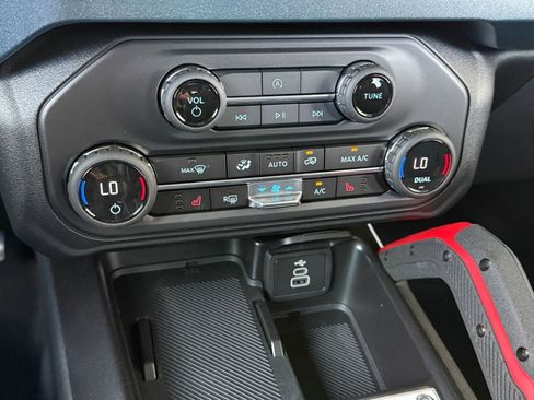 New 2026 Ford Bronco Heritage Edition AWD/4WD image 21