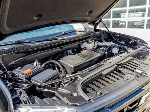 Used 2025 Chevrolet Silverado 1500 LT Trail Boss w/ Convenience Package II image 39