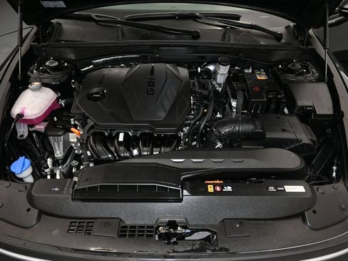 Used 2025 Hyundai Sonata SEL FWD image 16