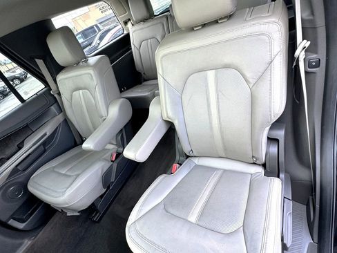 Used 2019 Ford Expedition Limited w/ Texas Edition Package image 20