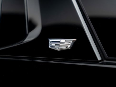 Used 2023 Cadillac Escalade Sport w/ LPO, ONYX Package AWD/4WD image 23