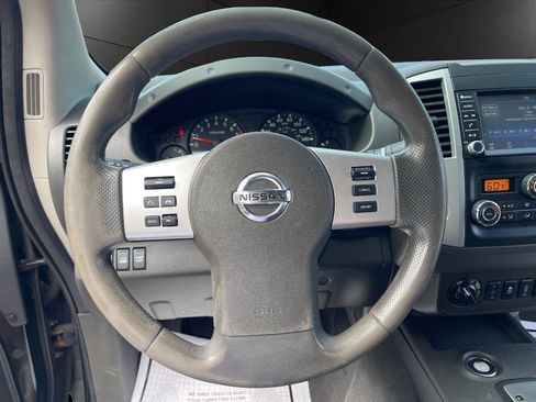 Used 2020 Nissan Frontier SV AWD/4WD image 10