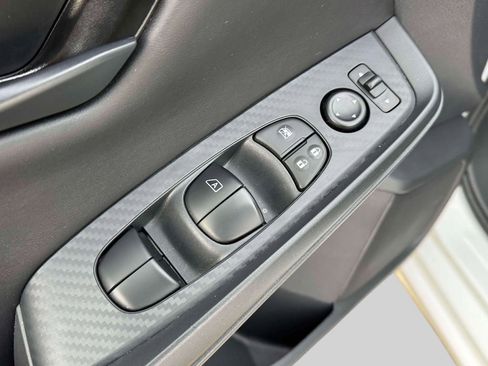 Certified 2025 Nissan Sentra S image 17