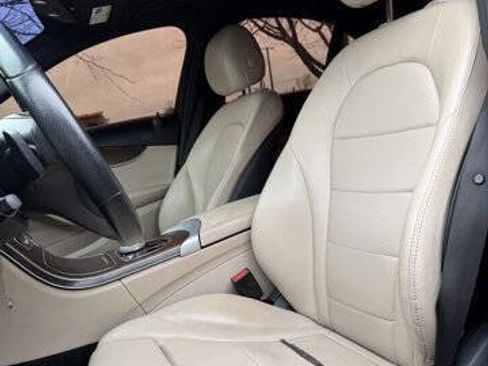 Used 2018 Mercedes-Benz C 300 Sedan image 13