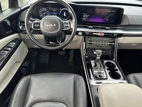 Used 2023 Kia Carnival SX Prestige FWD image 19