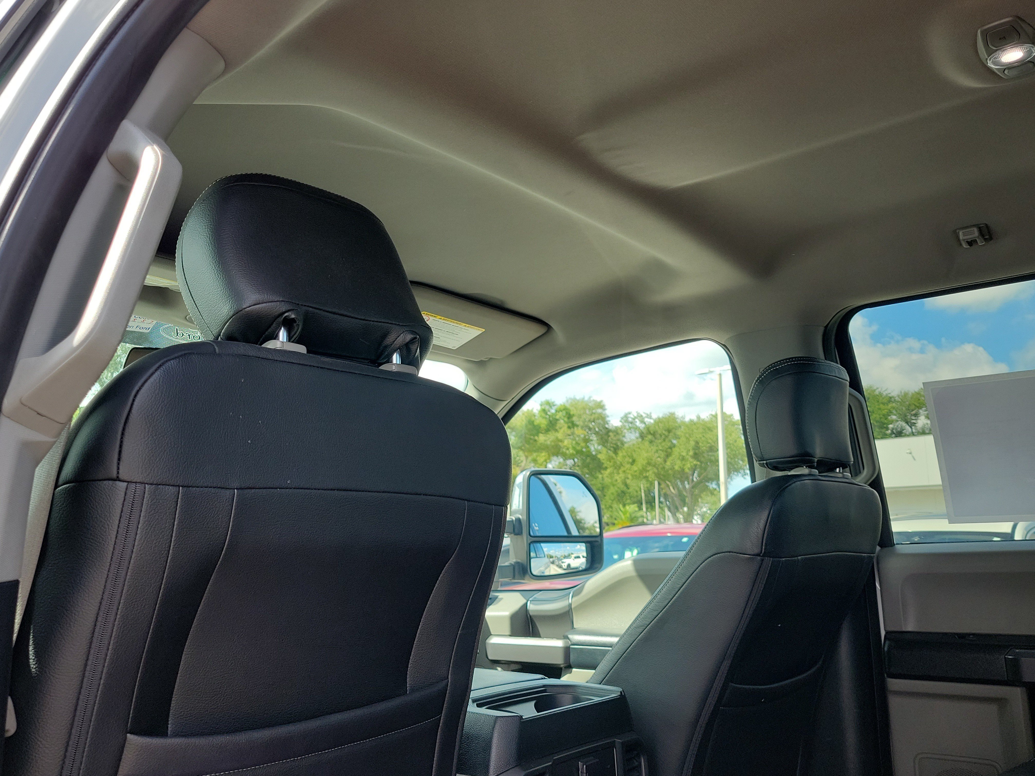 Used 2019 Ford F250 XLT w/ XLT Premium Package AWD/4WD image 12