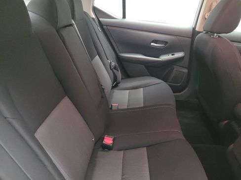 Used 2021 Nissan Sentra SV image 19