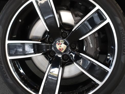 Certified 2023 Porsche Cayenne image 29