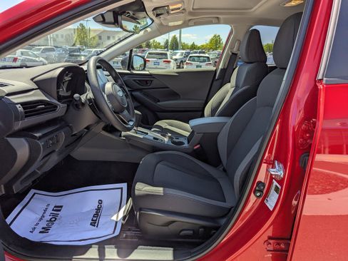 Used 2025 Subaru Crosstrek 2.0i Premium AWD/4WD image 12