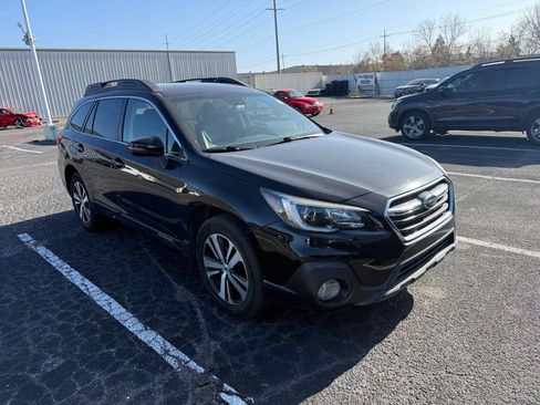 Used 2019 Subaru Outback 2.5i Limited image 2