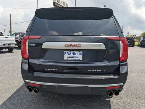 Used 2024 GMC Yukon Denali w/ Denali Reserve Package image 5