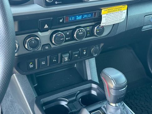 Used 2022 Toyota Tacoma TRD Pro AWD/4WD image 24