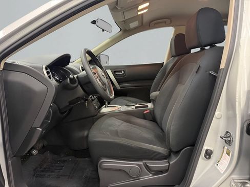 Used 2014 Nissan Rogue S w/ Convenience Package FWD image 11